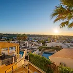Vila Kevin By Atlantic Places *